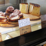 プティ・グラン - ショーケース