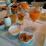 オーベルジュ・オー・ミラドー - フルメンバー