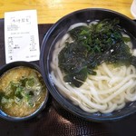 たも屋 - 釜あげうどん2玉と無料のワカメ大根おろし