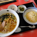 田園 - “ラーメン+半チャーハン”