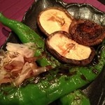 Sumiyaki Dainingu Sumire - 万願寺ししとうと椎茸