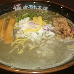 極煮干し本舗 - 02 極濃煮干し豚骨ラーメン￥820+大盛￥180