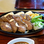 はなぜん - お肉の数は多い