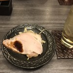 Ienomi バル日和 - 先ずはハイボールとお通しのローストポーク