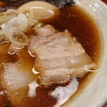 純手打ち 麺と未来 - この豚バラはご馳走。