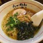 らーめん天 - 醤油らー麺 (600円)