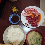 Yamashita Shokudou - 牛ハラミ+豚カルビ