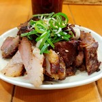 らーめん森や。 - カリフリ豚端っこ盛