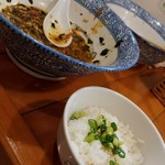 らーめん森や。 - アカモクの辛い混ぜそば-〆のライスダイブ