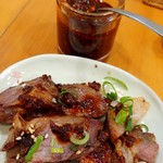 らーめん森や。 - カリフリ豚端っこ盛-絶品辣油がけ