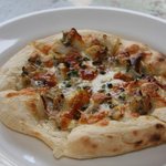 かねよ食堂・カフェ・アートスタジオ - シラスピザ