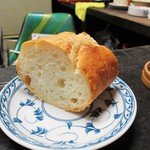 庚申酒場 - カレーにはパンがつきます