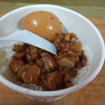 九份傳統魚丸 - ルーロー飯(19-05)