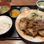 街かど屋 - 大トンテキ定食¥1,000
