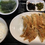 鶴餃子 - 焼餃子ライスセット(焼餃子2人前、ライス、スープ、漬物)