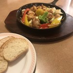 フライングガーデン - アヒージョとバケット