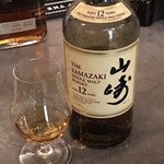 アンツ ミールズ アンド コーヒー バー - 