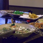 ながいん家 - 大皿料理。