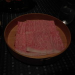 瀬里奈 - 　茨城県産の特選牛サーロインのしゃぶしゃぶ肉・その２です。