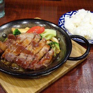 スペインバル ガウディーハート_1