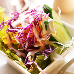 喫茶 マロン - 新鮮な美味しいサラダ。