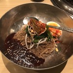 牛わか - ビビン冷麺