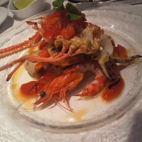 クッチーナ イタリアーナ ガッルーラ - 三河湾産のアカザエビの塩炭火焼きと三河湾の魚介クスクスのサラダ仕立て　シチリア　トラパーニ風