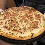 北島亭 - タルトフランベ。焼きたて！