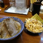 麺屋匠神 - 特製みそ豚そば￥１０００・チャーシュー丼￥３００