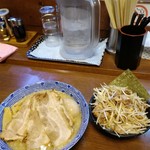 麺屋匠神 - 特製みそ豚そば￥１０００・チャーシュー丼￥３００