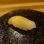 すし処 睦月 - マコガレイ