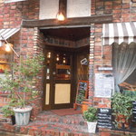 ア ラ メゾン ジャンポール - レンガ造りの瀟洒な外観