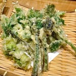 天ぷら処 こさか - 山菜天ぷら盛り合わせ