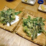 天ぷら処 こさか - 山菜天ぷら盛り合わせ