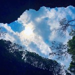 赤坂青野 - 伊豆の竜宮窟から見た空