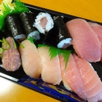 Muten Kura Zushi - まぐろづくしセット500円(税別)