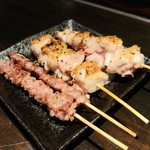 Yakitori Sakaba Torikingu - 砂耳@162円　伊達産とり串@162円