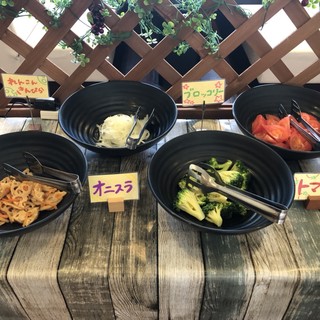 Lunch time only! 2022/10/25~ Salad bar is open!