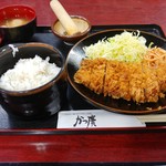 かつ廣 - ロースかつ定食　830円(税込)