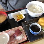 漁師食堂 - フライ・刺身定食 ７５０円