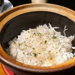 Seikeitsuishirogane - 龍井茶で炊いたシラスご飯
