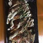 みつばち - ペイ焼  普通 トンペイ焼なんです
      でもね 豚がいない ペイ焼なんです
      ですが おつまみに最高ですヨ