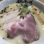 Menyateiji - 鶏白湯ラーメン