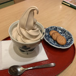 土佐茶カフェ - ほうじ茶ソフトクリーム