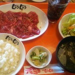 焼肉じゅうじゅう - 焼肉Bランチ（お肉=牛ロース・ドリンク=コカ・コーラ）　745円