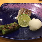 小判寿司 - かます。優しい脂の甘みが素敵。