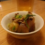Washoku Izakaya Hanare - お通しは煮物！ 201905