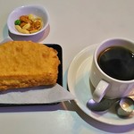 みなと - ブレンドコーヒー（350円）、あげパンモーニング