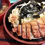 万世麺店 - ざる排骨麺＋唐揚げ1個