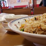 玉林酒家 - 横から。